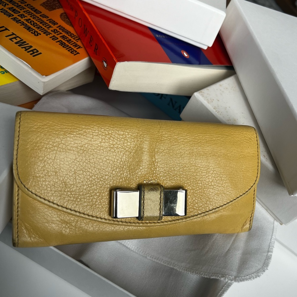EUC Chloe wallet